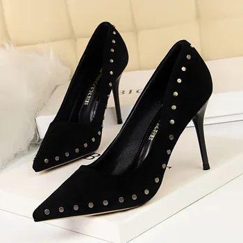 BIGTREE/Дамски обувки-лодка; Модерен класически Пикантен тънки обувки от Флока с нитове на висок ток 9 см; сватбени женски модел обувки с остър пръсти