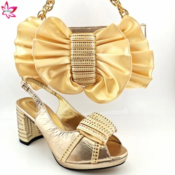 Обувки в африканския стил за отдих с подходяща чанта за Сватба Златен цвят 2021 година, Специални дизайнерски красиви дамски Сандали за рокли