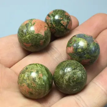 5шт Естествен кварцов кристал цвете greenstone мини-топка