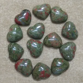 Търговия на едро с 30 бр./лот 2016 добро качество натурален цвете зелен камък на сърцето кабошоны мъниста за бижута 15x18 мм безплатна