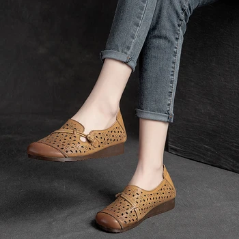Нови летни дамски отворени сандали с кръгла пръсти върху плоска подметка, цветен дамски обувки в литературния стил в ретро стил, за вашата почивка