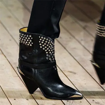 Най-новите Метални Обувки Martin на Висок ток с остър пръсти, зауженные към дъното, Женски Кратки Престрелки Ботуши-цилиндри на Т-метафорично ток с въртящ чучур за Жени
