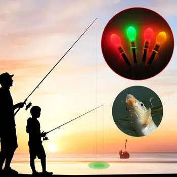 Индикатор на въздействието шамандура тръба преместване на дрейф цветове на светлината LED Индикатор за удар шамандура плува подпомагаща светла дръжка с поплавъка риболов на батерията КР425