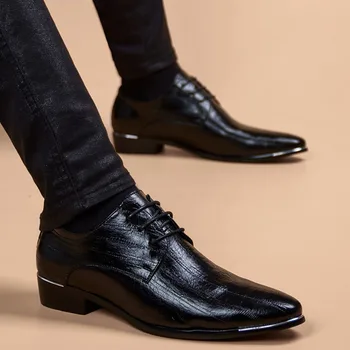 Мъжки модел обувки от лачена кожа, Новост 2021 г., Брандираната мъжки бизнес обувки в италиански стил, модни мъжки сватбени обувки, мъжки обувки