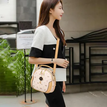 Нова малка чанта Sanrio Hellokitty в ретро стил, с голям капацитет, висок клас, дамски модни универсална ръчна чанта-месинджър с едно рамо